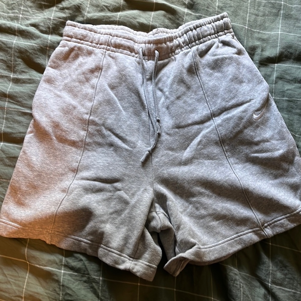 Nike Sweatpants Shorts, size medium